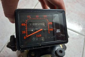 Strumentazione tachimetro contakm, faro Honda XR