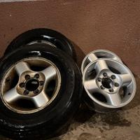 Cerchi in lega Nissan Navara