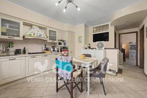 Appartamento di 120 m² con 3 locali e box auto a P