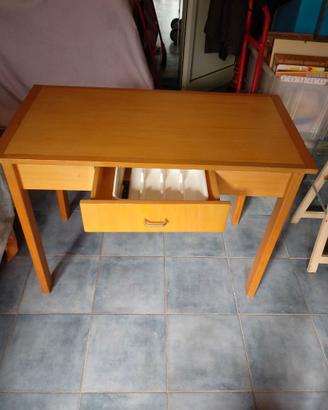 TAVOLO DA CUCINA E SEDIE