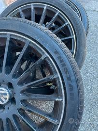 Set 4 cerchi in lega VW da 17” gommati