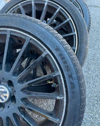 Set 4 cerchi in lega VW da 17” gommati