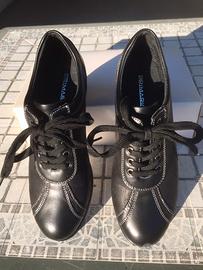 Scarpe da donna in pelle nere