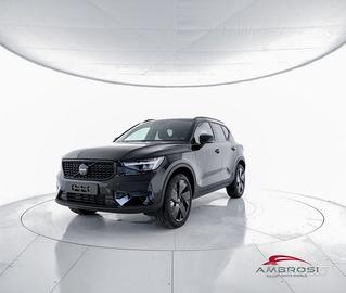 VOLVO XC40 Black Edition B3 Mild hybrid Benzina