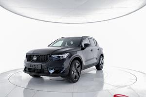 VOLVO XC40 Black Edition B3 Mild hybrid Benzina