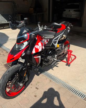 Ducati hypermotard rve 950
