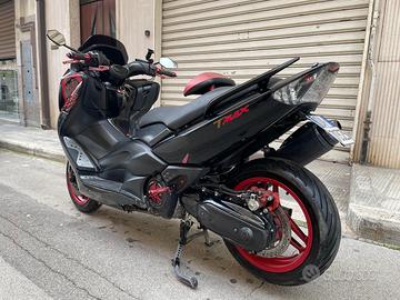 Yamaha TMAX 500 Nero / Rosso personalizzato