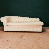 Divano dormeuse Chester Chesterfield in vera pelle