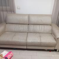 Divano in pelle con relax