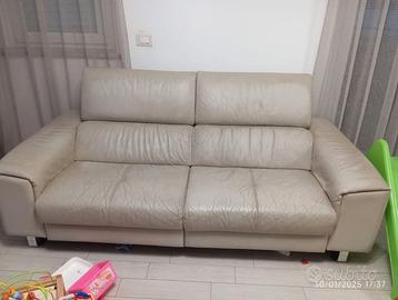 Divano in pelle con relax