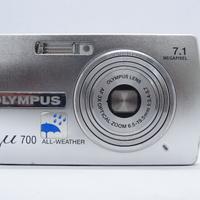 Vintage Digital Camera Olympus mju 700 7.1 Megapix