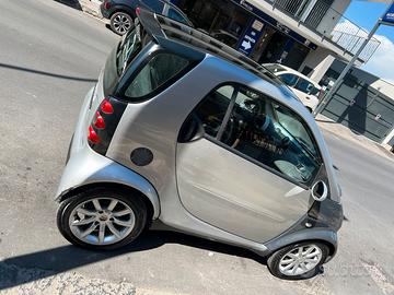 Smart 700 benzina anno 2006 con 9 mesi as inclusa