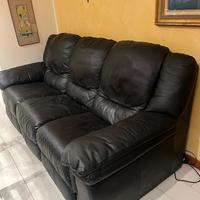 Divano in pelle reclinabile