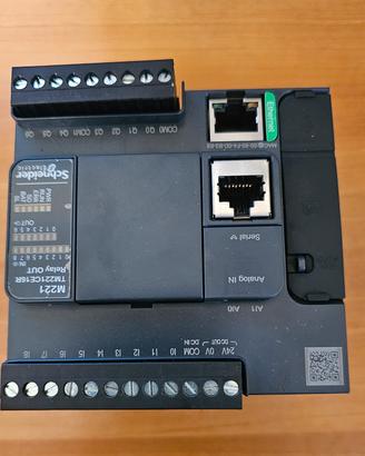 TM221CE16R Modicon M221 Schneider