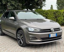 VOLKSWAGEN Polo TSI 95cv con GARANZIA 12 MESI