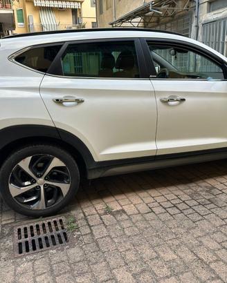 Hyundai Tucson 2.0 CRDi 4WD - 75.000 km