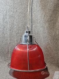 Lampadario industrial vintage di design