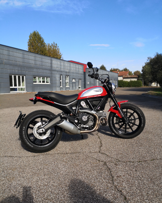 Ducati scrambler 800