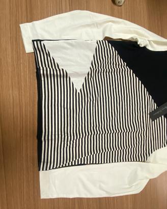 T-shirt nuova con cartellino