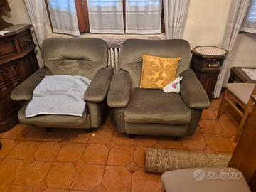 divano con poltrone