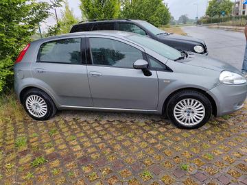 Grande Punto 1.3 MJT 75 CV neopatentati 