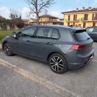 Golf 8 2020 benzina 1.5- 130 cv