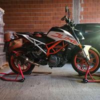 KTM DUKE 390 2020 Akrapovic