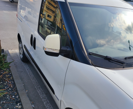 Fiat doblo 2011