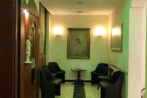 Ambulatorio - Studio medico arredato e attrezzato