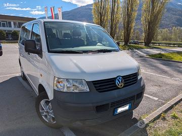 Furgone Wolkswagen Transporter 2500 tdi 4x4