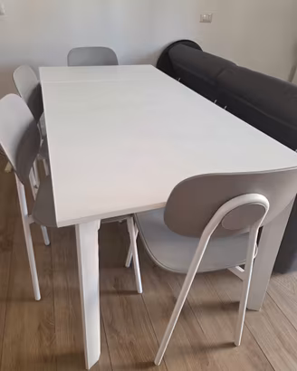 Tavolo design bianco Pointhouse