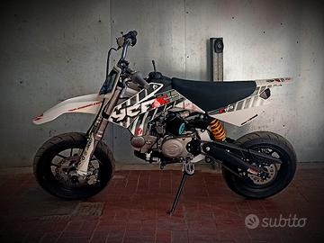 pit bike Motard YCF SM 125 F