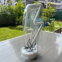 Lampada a forma di fulmine