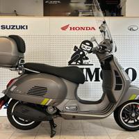 Vespa 300 GTS SUPER TECH 2024