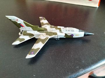 modellino aereo tornado Panavia inglese 