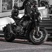 Honda CB 1000R - 2021 (Black Edition) + Accessori