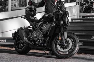 Honda CB 1000R - 2021 (Black Edition) + Accessori