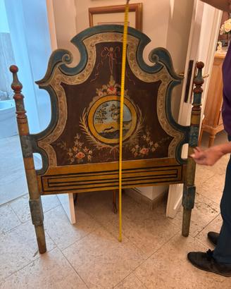 Testata antica letto piccolo