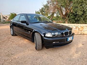 BMW 318i berlina benzina