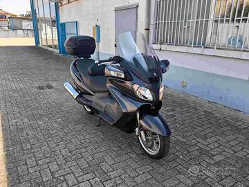 Suzuki Burgman 650 executive