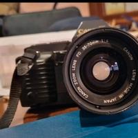 Macchina fotografica Canon accessoriata