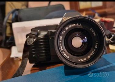 Macchina fotografica Canon accessoriata