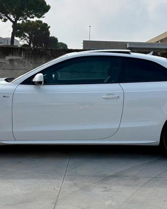 Audi A5 2.0 Tdi Quattro S-Tronic S-Line Coupè