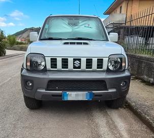 suzuki jimny anno 2015