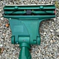 FOLLETTO EB-360 BATTITAPPETO E BATTIMATERASSO