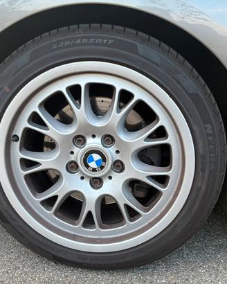 Pneumatici nfera sport 225 45 17 seminuovi