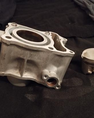 Gruppo termico originale Suzuki Sixteen 125 