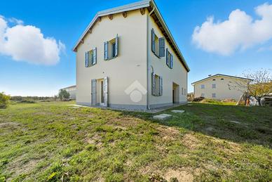 PORZIONE DI BIFAMILIARE A CARPI