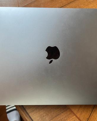 MacBook Air 13”