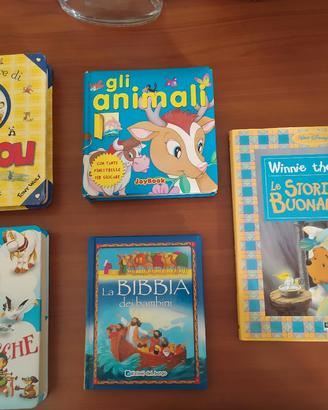 blocco di libri bambini
